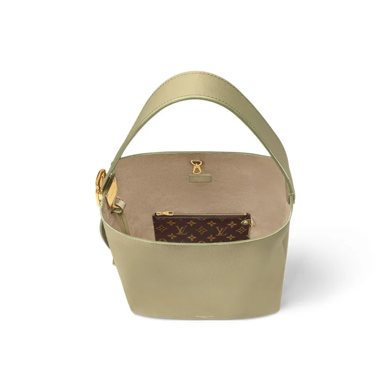 LOUIS VUITTON M25022 Low Key Hobo Mm-3