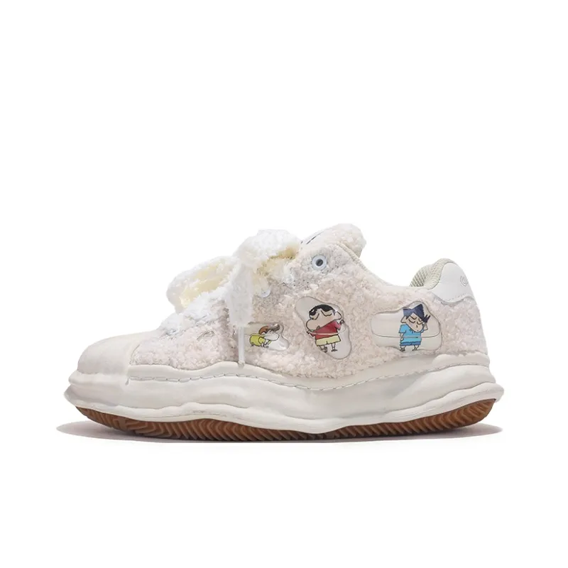 Crayon Shinchan x Jifffly Coverage Warm Slip-Resistant Low-Top Skateboard Shoes Women's-1
