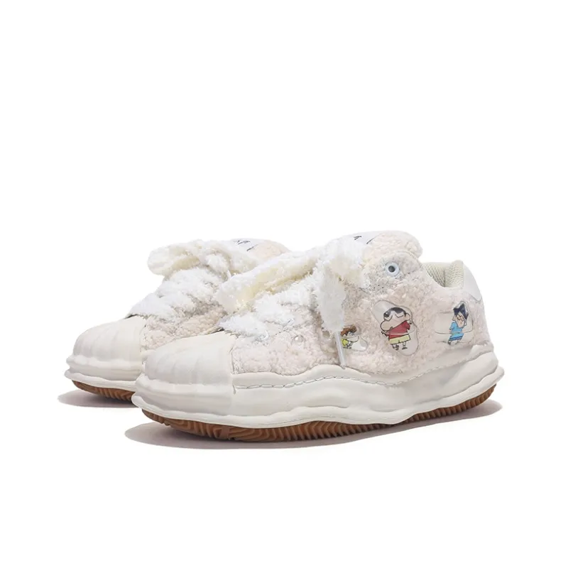 Crayon Shinchan x Jifffly Coverage Warm Slip-Resistant Low-Top Skateboard Shoes Women's-3