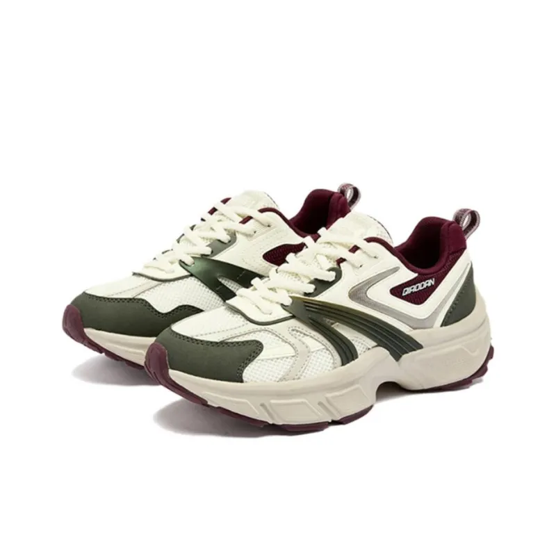 QIAODAN Mountain Sea SE Anti Slip Wear Resistant Low Top Casual Shoes Women's Beige Green Red-3
