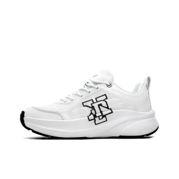 XIDELONG Dragon Walks Dragon Running Shoes Men Mid-Top Ivory White