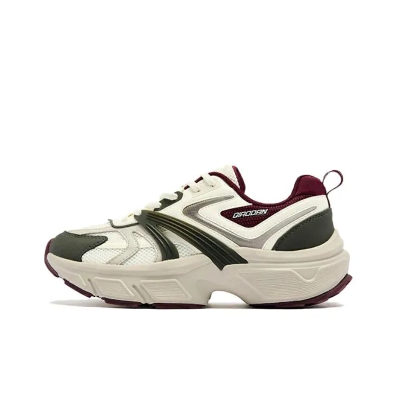 QIAODAN Mountain Sea SE Anti Slip Wear Resistant Low Top Casual Shoes Women's Beige Green Red-0