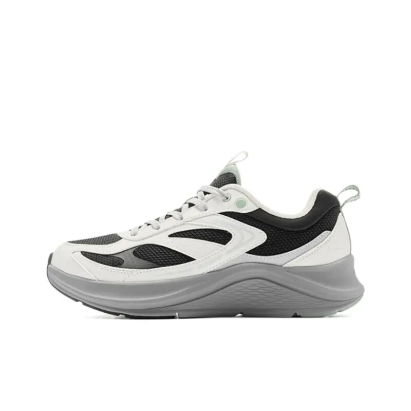 QIAODAN Anti Slip Wear Resistant Low Top Running Shoes Women's White Black-0
