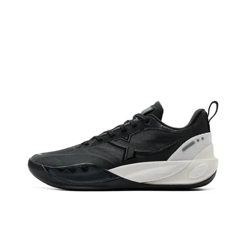 XTEP Light Attack Wear Resistant Slip Resistant Low Top Basketball Shoes Men's Black/Sail White