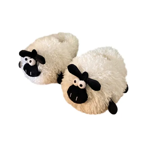 YEGGY Slippers / Home Slippers