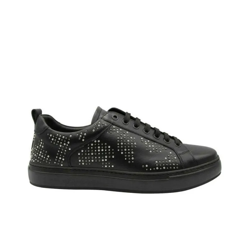 MCM Low Top Skateboard Shoes Men's Black-1