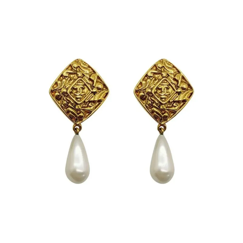 CHANEL Pearl Lozenge Cc Drop Earrings 1980s-0