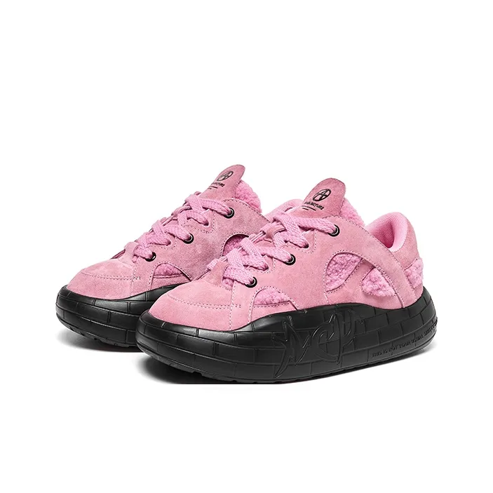 Acupuncture Slip Resistant Low Top Casual Shoes Women's Pink-1