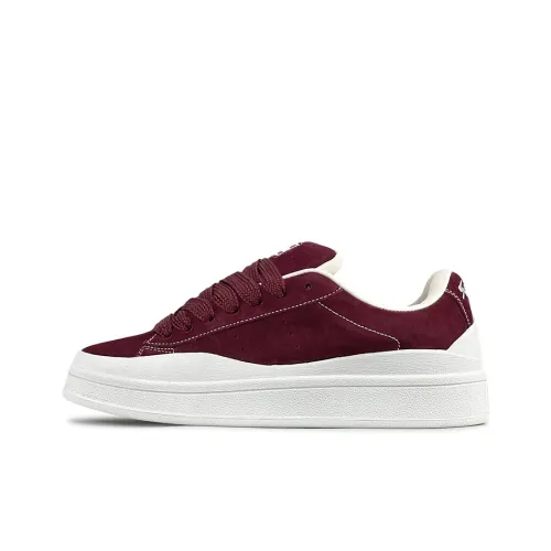 LuzaoT SUPER DRAG Low Top Skateboard Shoes Women's Burgundy
