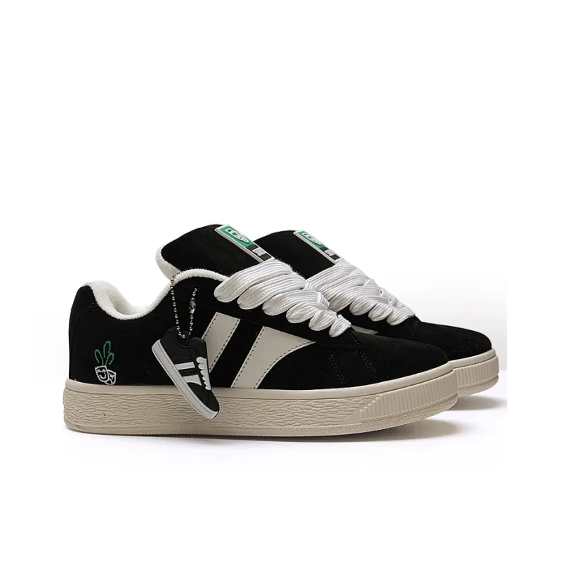 STUR YSN Wear resistant And Lightweight Low Top Skateboard Shoes Unisex Black White-2