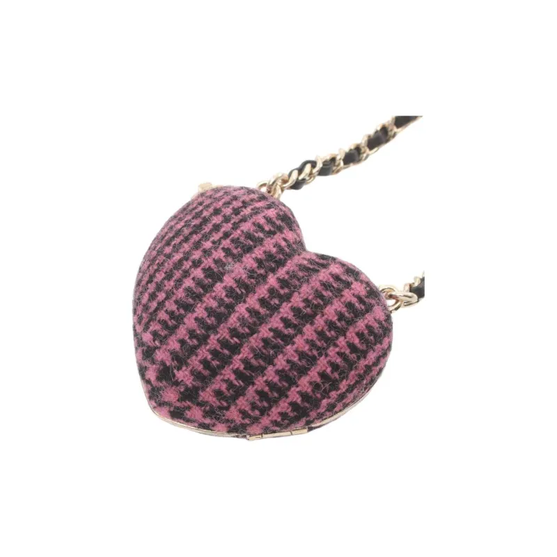 CHANEL 1986-1988 Heart-pendant Necklace-1