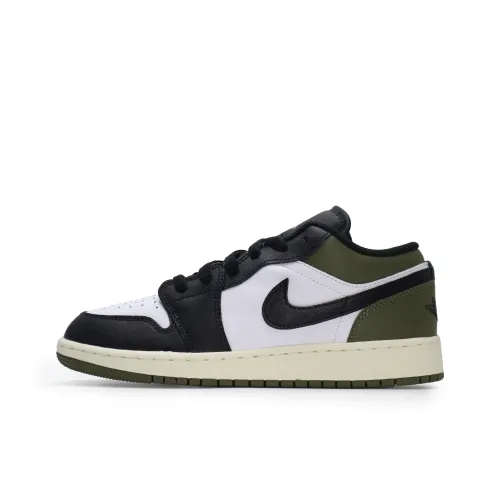 JORDAN Air JORDAN 1 Kids' Basketball Shoes Grade School