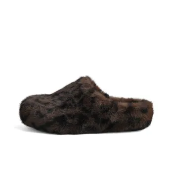 An Old Man Quiet Abrasion Resistant Wrap toe Slippers Women's