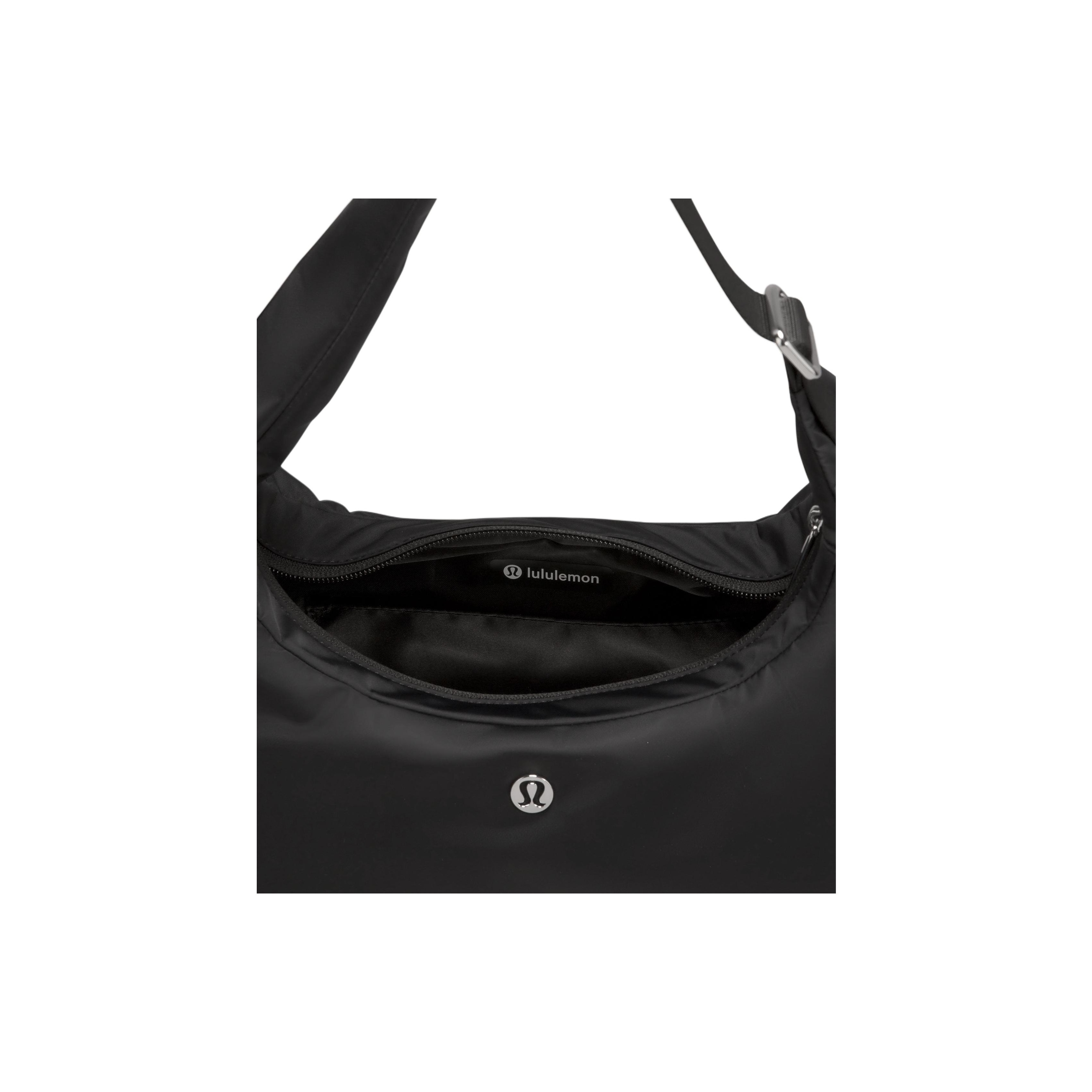 Lululemon Shoulder Bags Black - POIZON