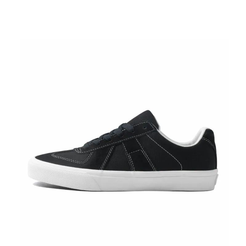 GOLUCK Coverage Cushioning Abrasion Resistant Low Top Skateboard Shoes Unisex-0
