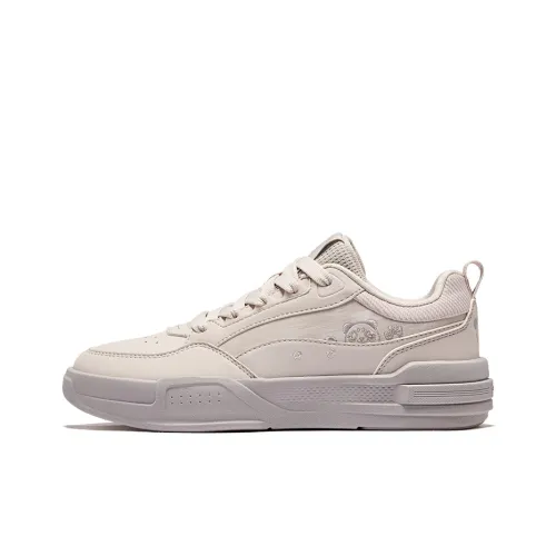 Erke Anti Slip Wear Resistant Low Top Skateboard Shoes Women's Pink Brush Gray