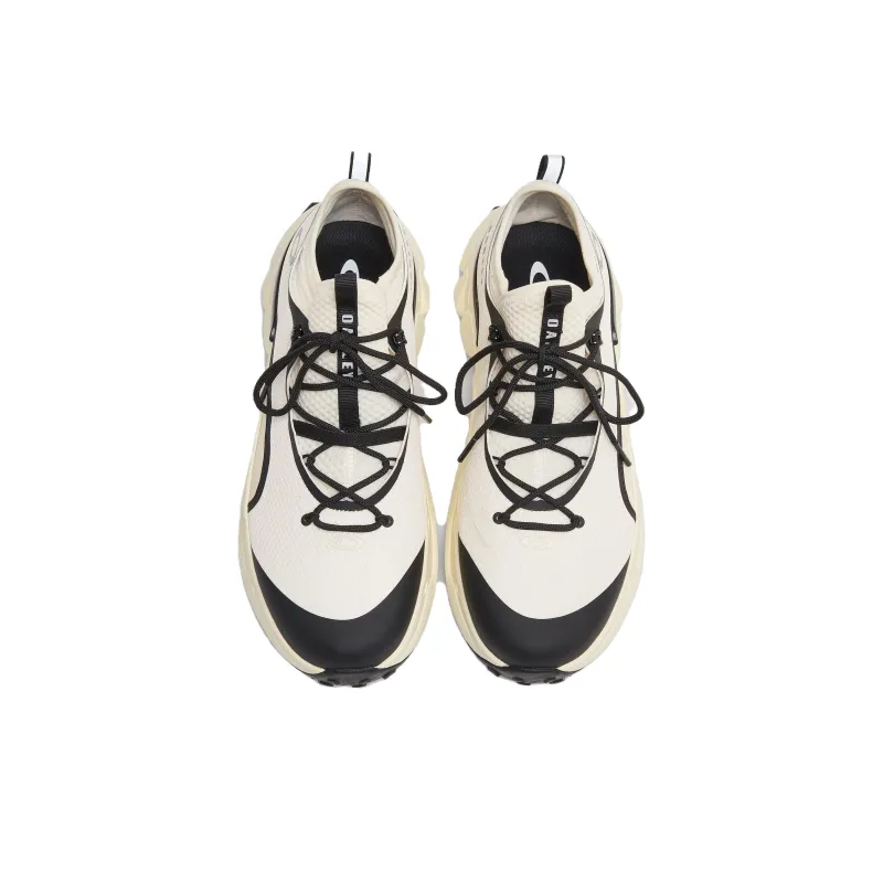 Oakley Slip Resistant Low Top Trekking Shoes Men's Ecru-3