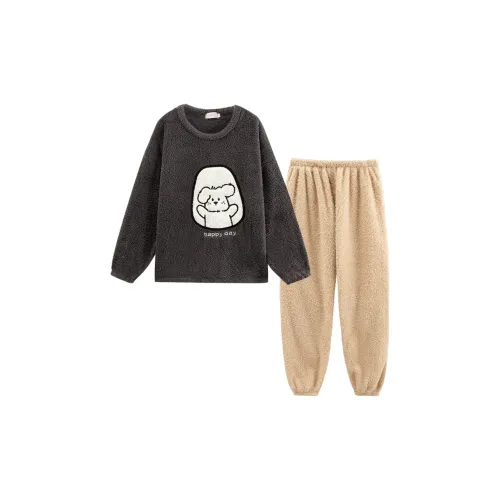 Sleeping Beauty Pajama Set Women's Image Color