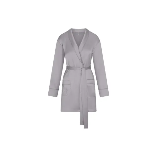 SKIMS FW24 Fake Day Collection HOTEL SHINE ROBE Pajama Robe Women's MIRROR/Reflective Color