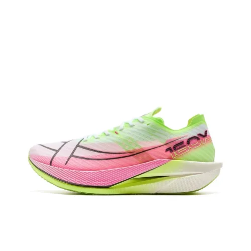 XTEP 160X 6.0 Abrasion Resistant Rebound Low Top Carbon Plate Marathon Running Shoes Men's White Green Pink