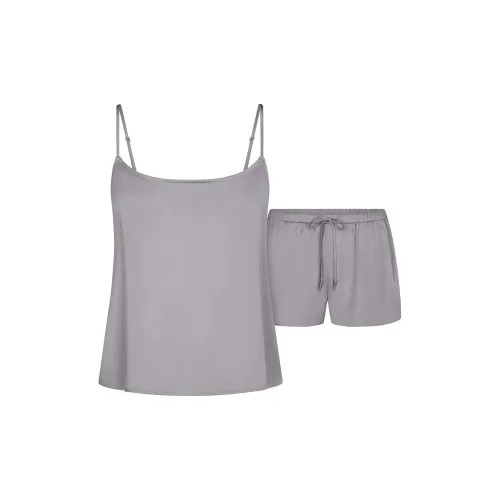 SKIMS FW24 Fake Day Collection HOTELSHINE CAMI SLEEP SET Pajama Set Women's MIRROR/Reflective Color