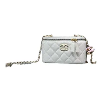 CHANEL Bright Lambskin Makeup Bag Women's White