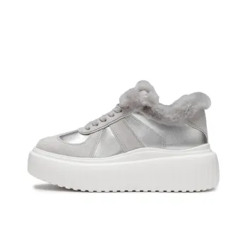Staccato Thermal Height Increase Low Top Skateboard Shoes Women's