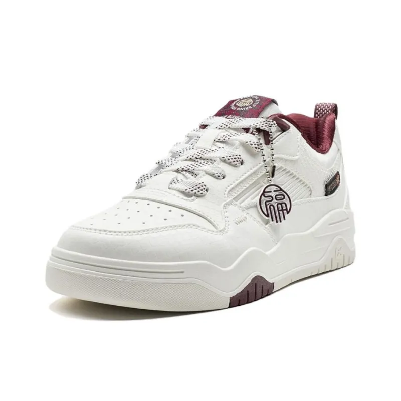 XTEP Abrasion Resistant Slip Resistant Low Top Skateboard Shoes Women's White Red-1