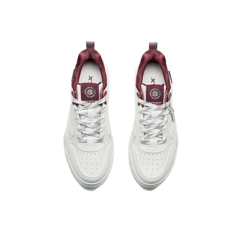 XTEP Abrasion Resistant Slip Resistant Low Top Skateboard Shoes Women's White Red-3