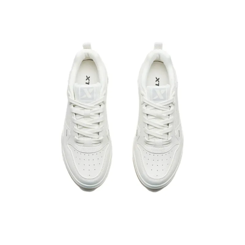 XTEP Abrasion Resistant Lightweight Slip Resistant Low Top Skateboard Shoes Women's White-3