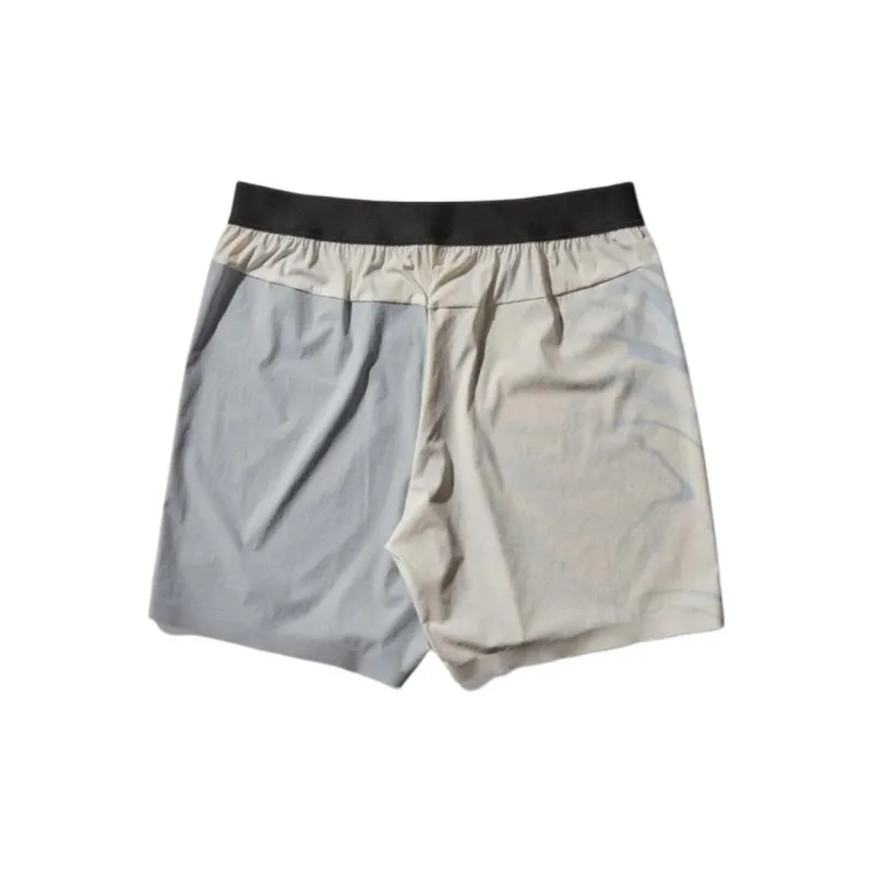 Oakley Beach Shorts Men Gray-1