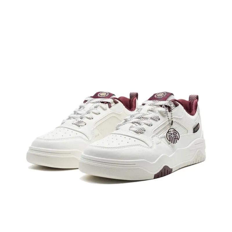 XTEP Abrasion Resistant Slip Resistant Low Top Skateboard Shoes Women's White Red-2