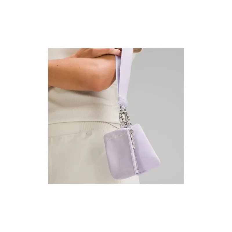 Lululemon Recycled Nylon Clutch Regular Women's Lilac-3