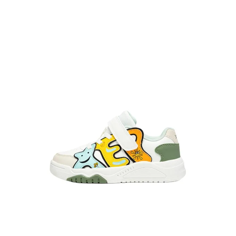 XTEP Anti Slip Wear Resistant Low Top Kids Lifestyle Shoes White Children Aged 3 7 Years Old-0