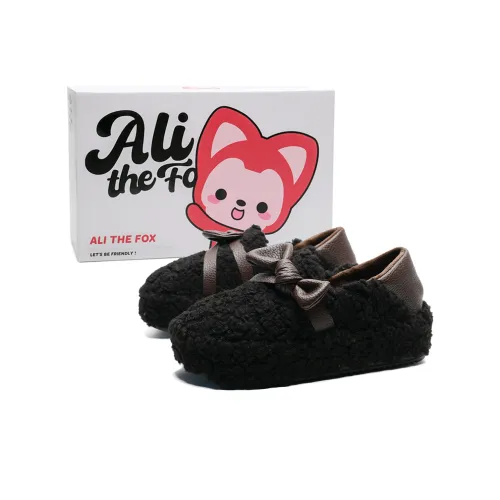 ALI THE FOX Anti Slip And Wear Resistant Coverage Low Top Casual Shoes Women's