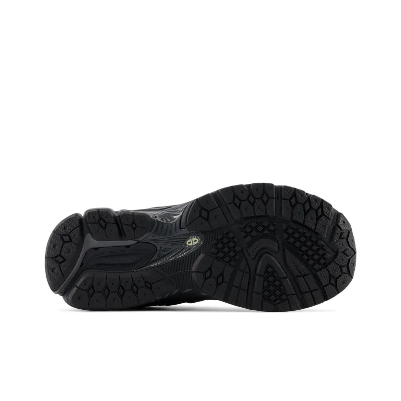 New Balance NB 2002 Abrasion Resistant Low Top Kids Lifestyle Shoes Black Teenagers-4