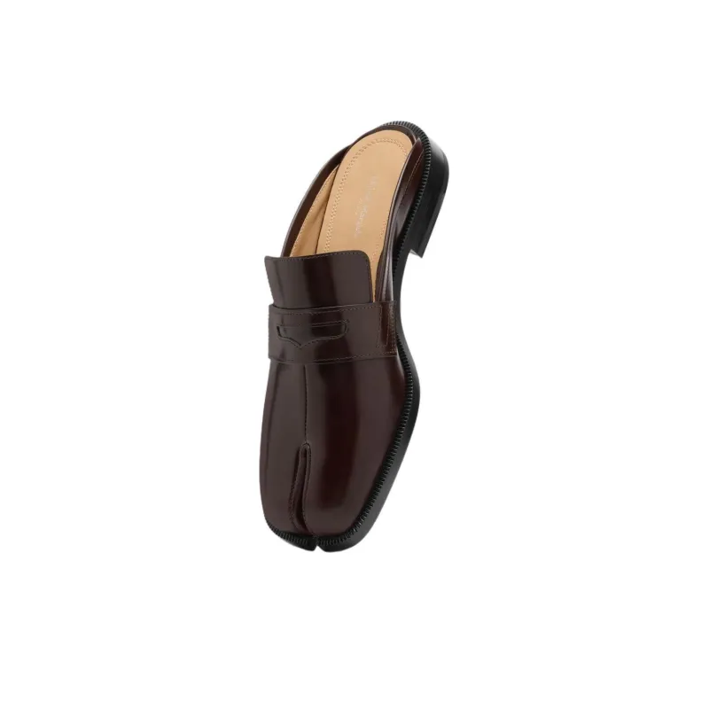 Maison Margiela Tabi Closed Toe Slippers Women's Brown-2