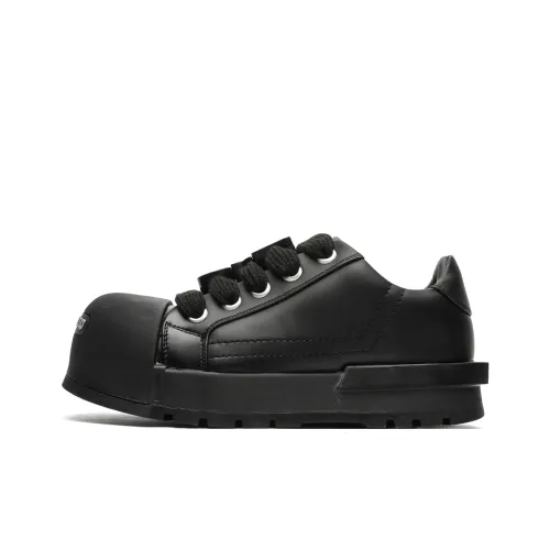 Roubini Anti Slip Wear Resistant Low Top Skateboard Shoes Unisex