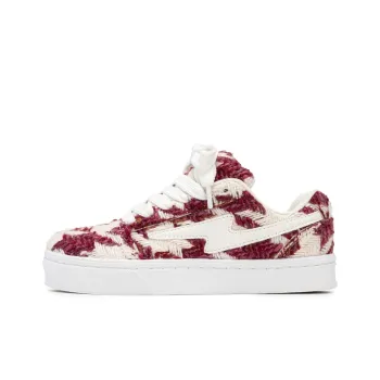Little Red Man Slip Resistant Breathable Low Top Skateboard Shoes Unisex Houndstooth Red