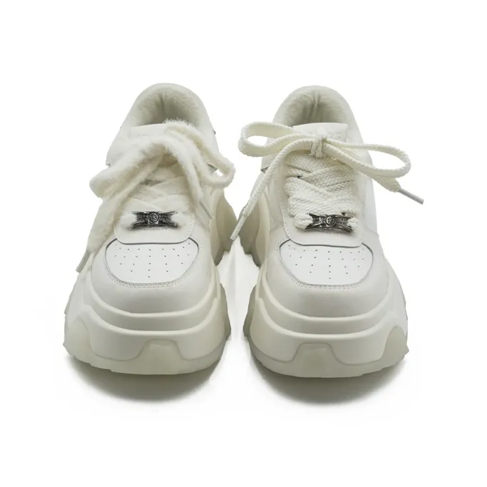 Little Sue Skateboard Shoes Women's Low Top Black/White-9