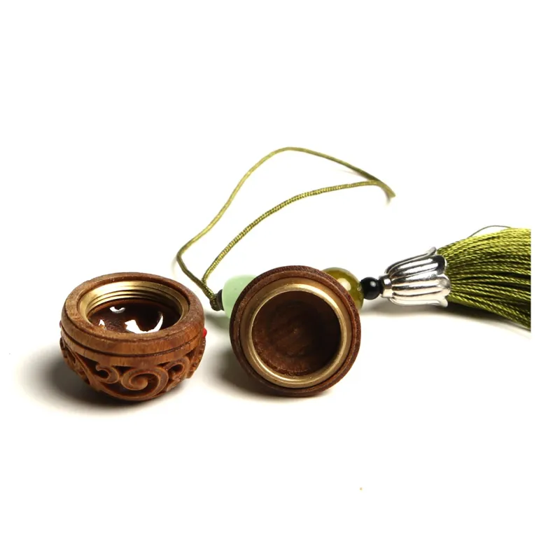 Is Here Green Sandalwood Pendants Unisex-3