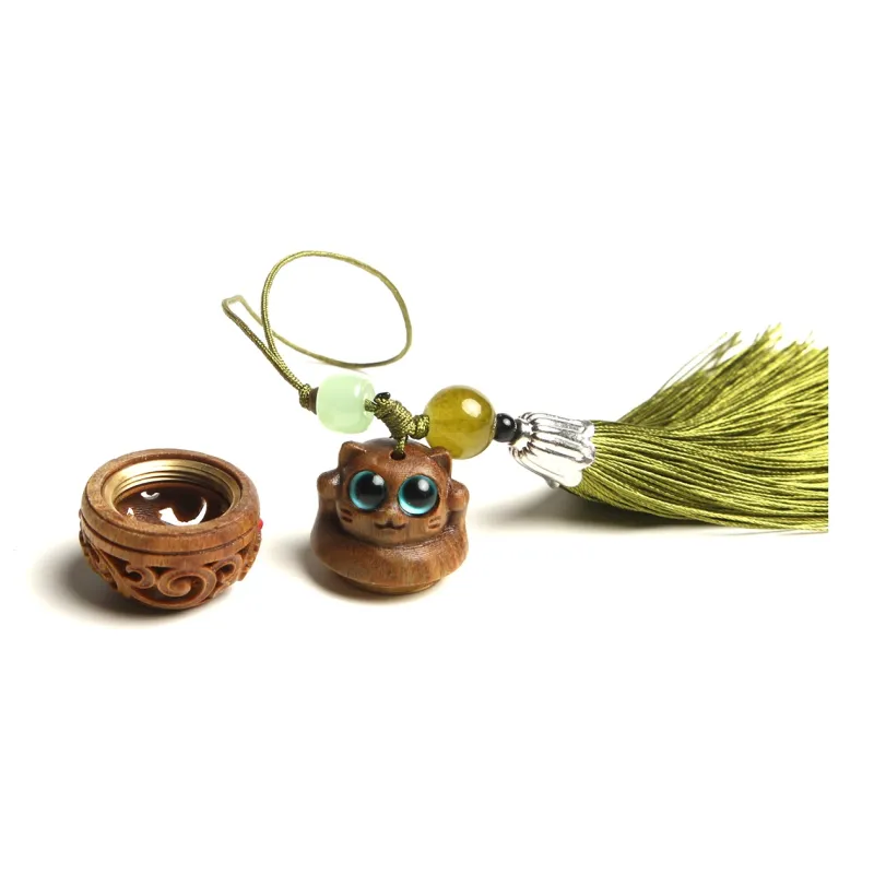 Is Here Green Sandalwood Pendants Unisex-4
