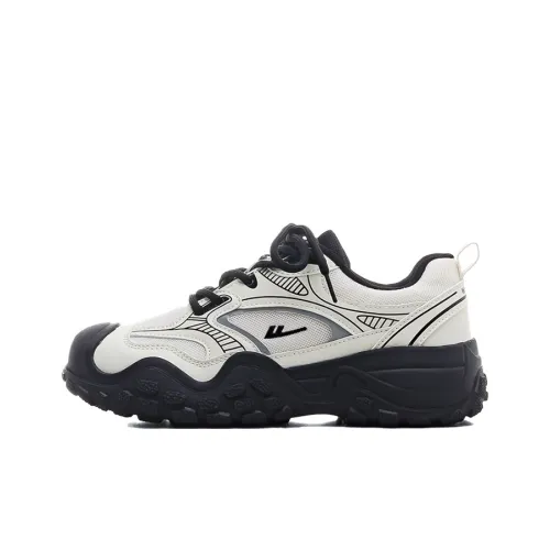 Warrior Wear Resistant Wide Coverage Lightweight Low Top Casual Shoes Women's Beige Black
