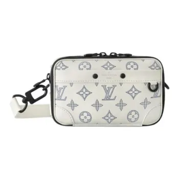 LOUIS VUITTON Alpha Wearable Wallet