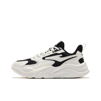 Erke Unrestricted Wear Resistant Slip Resistant Low Top Casual Shoes Women's Jet Black Microcrystal White