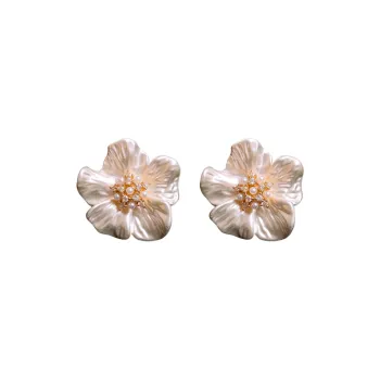 Drejew Artificial Pearl Stud Earrings Luxe Minimalist Style Earrings Women's