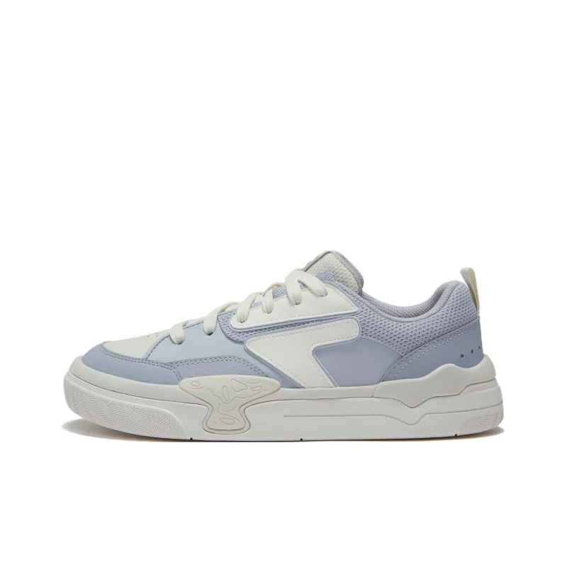 FILA FUSION Abrasion Resistant Lightweight Slip Resistant Low Top Skateboard Shoes Women's Light Blue-0