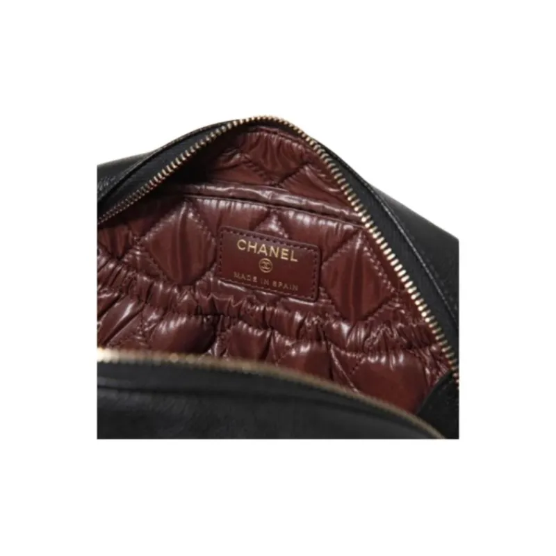 CHANEL Shiny Grain Calfskin Clutch Women's Black-3