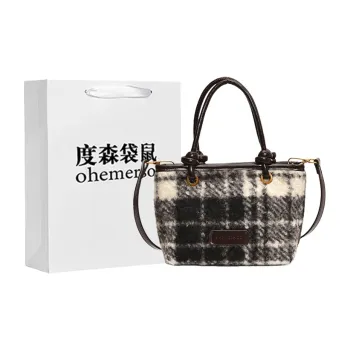 Dusen kangaroo Handbags