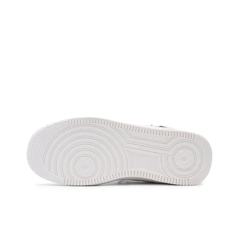 Little Red Man Low Top Skateboard Shoes Unisex White-4